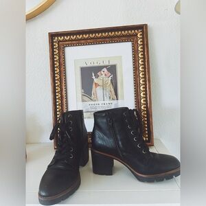 Naturalizer Black Lace-Up Leather Block Heel Boots